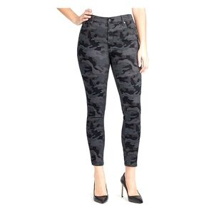 Nine West Printed Ankle Jeans in Black Military Camo,size 10
